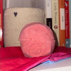 3/$30 brand new lush sticky dates bath bomb